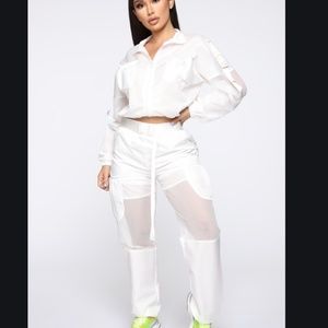 NWT Serving Looks Lounge Set - White